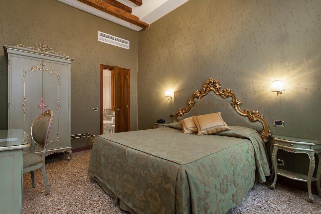 Hotel Al Ponte Mocenigo Veneţia Exterior foto